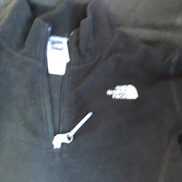 Women’s north face half zip sweater - Picture 2 of 2